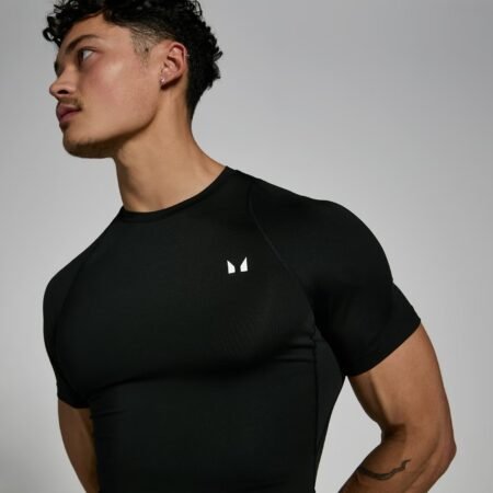 MP462 MENS TRAINING SHORT SLEEVE BASELAYER BLACK SIZE XL